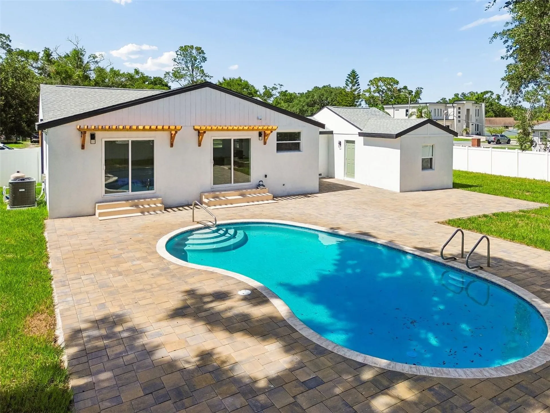 2102 W Ferris Avenue Tampa FL 33603