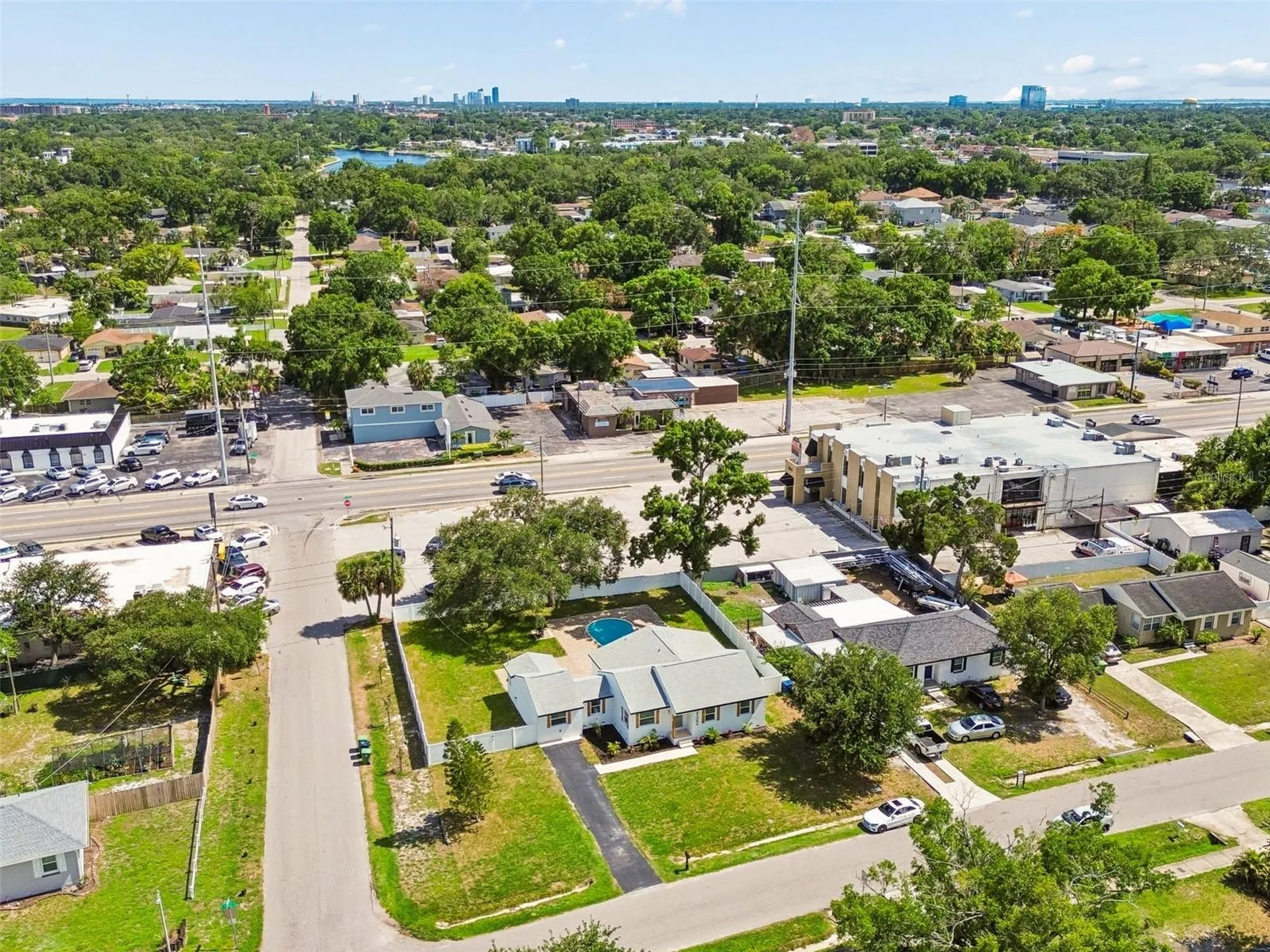 2102 W Ferris Avenue Tampa FL 33603