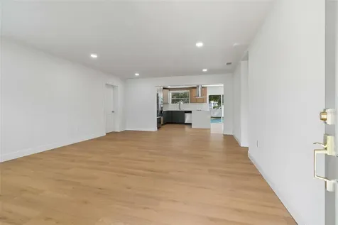 2102 W Ferris Avenue Tampa FL 33603
