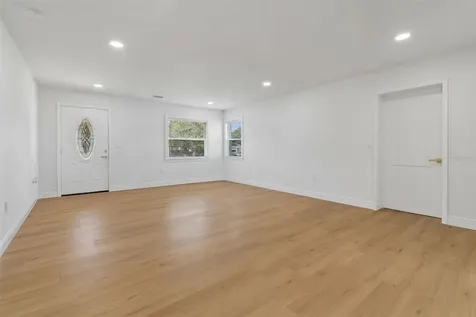 2102 W Ferris Avenue Tampa FL 33603