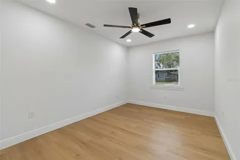 2102 W Ferris Avenue Tampa FL 33603