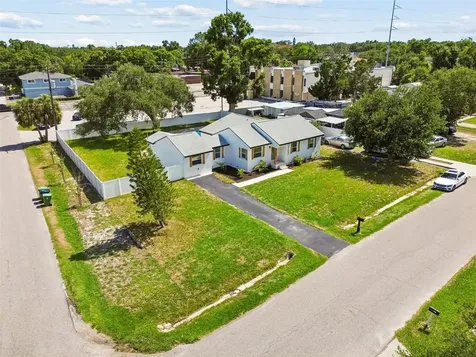 2102 W Ferris Avenue Tampa FL 33603
