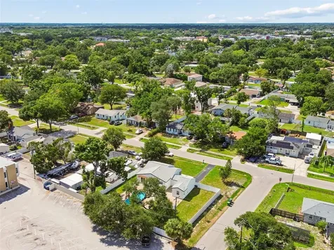 2102 W Ferris Avenue Tampa FL 33603