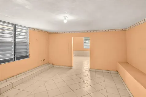 214 Calle Jose Gautier Parcelas Marueño Ponce PR 00728