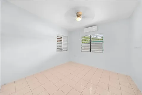214 Calle Jose Gautier Parcelas Marueño Ponce PR 00728