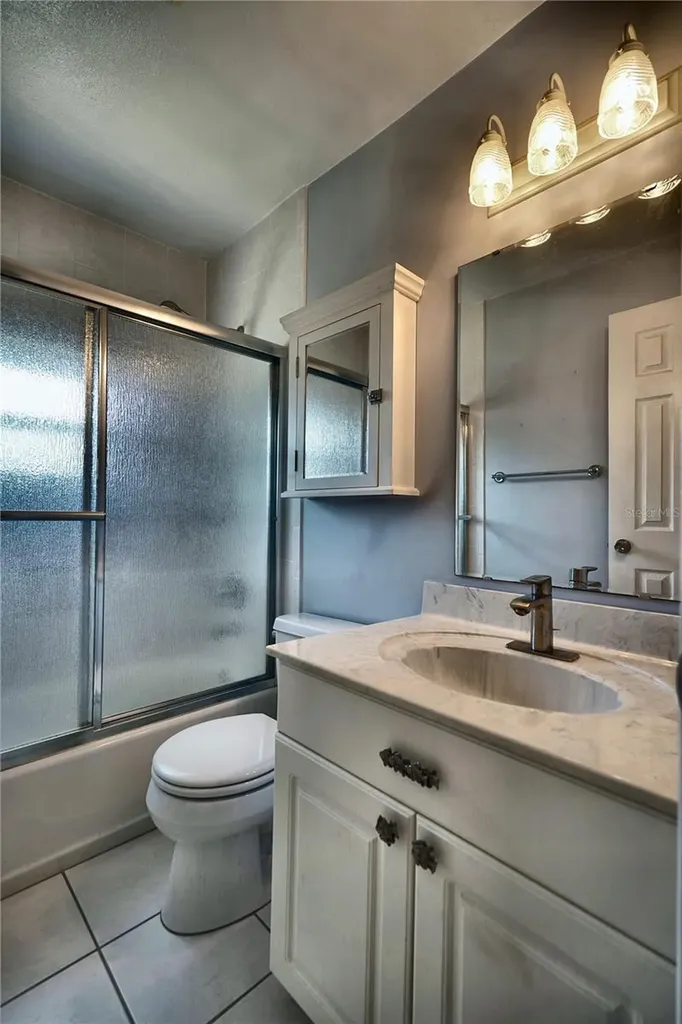 2724 Abbey Avenue Orlando FL 32833
