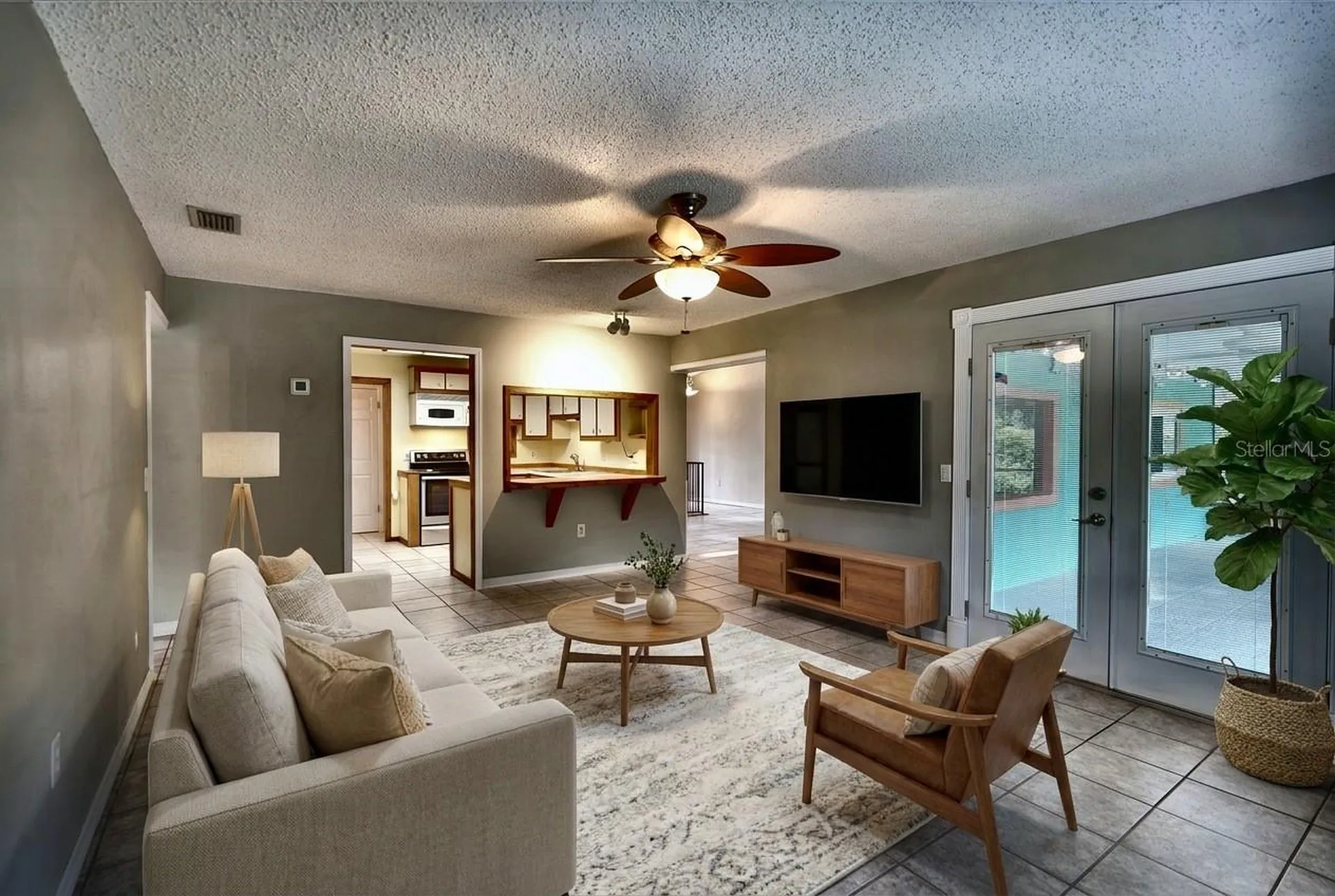 2724 Abbey Avenue Orlando FL 32833