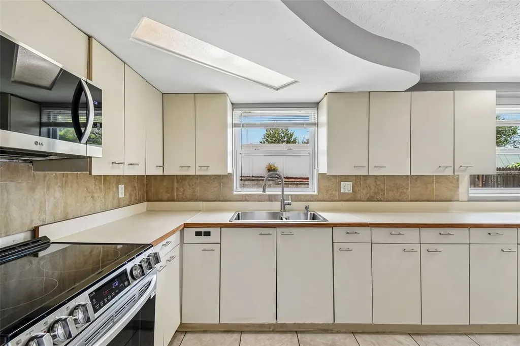 4041 Valencia Drive New Port Richey FL 34652