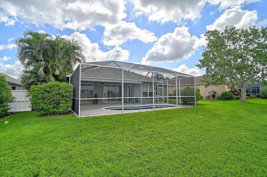10647 Old Grove Circle Bradenton FL 34212
