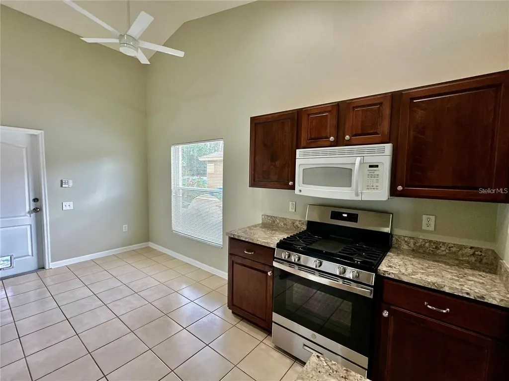 30747 Burleigh Drive Wesley Chapel FL 33543