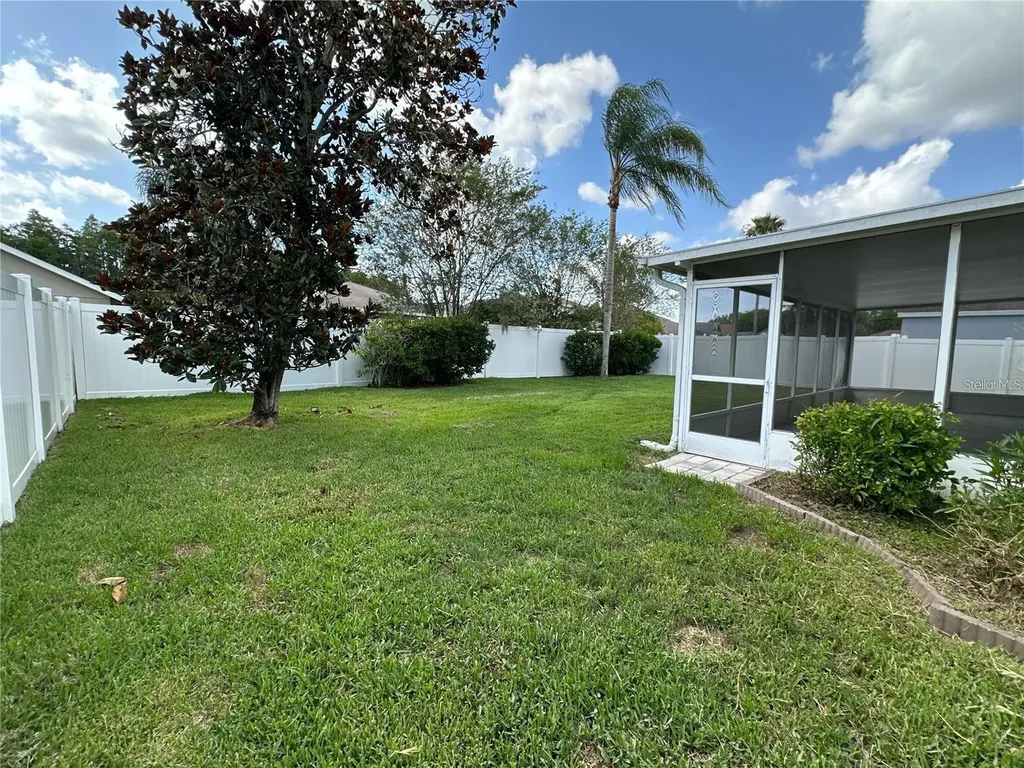30747 Burleigh Drive Wesley Chapel FL 33543