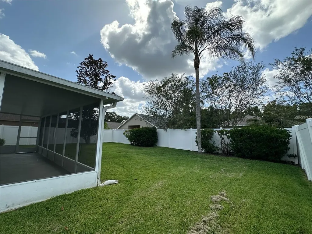 30747 Burleigh Drive Wesley Chapel FL 33543