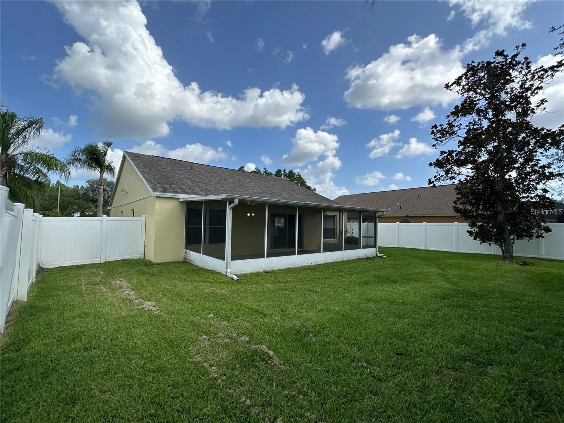 30747 Burleigh Drive Wesley Chapel FL 33543