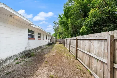 106 N Kentucky Avenue Deland FL 32724