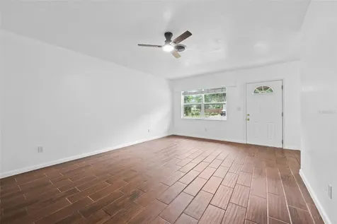 106 N Kentucky Avenue Deland FL 32724