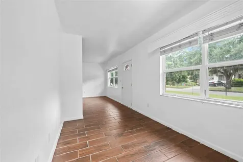 106 N Kentucky Avenue Deland FL 32724