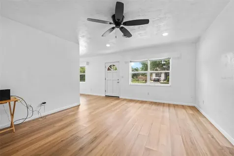 106 N Kentucky Avenue Deland FL 32724