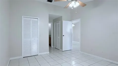 11803 Classic Lake Way Tampa FL 33635