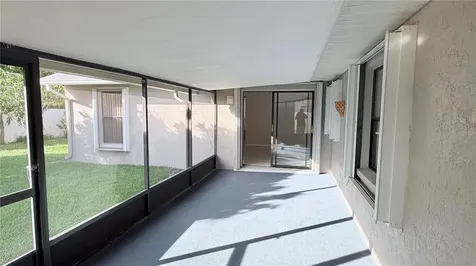 11803 Classic Lake Way Tampa FL 33635
