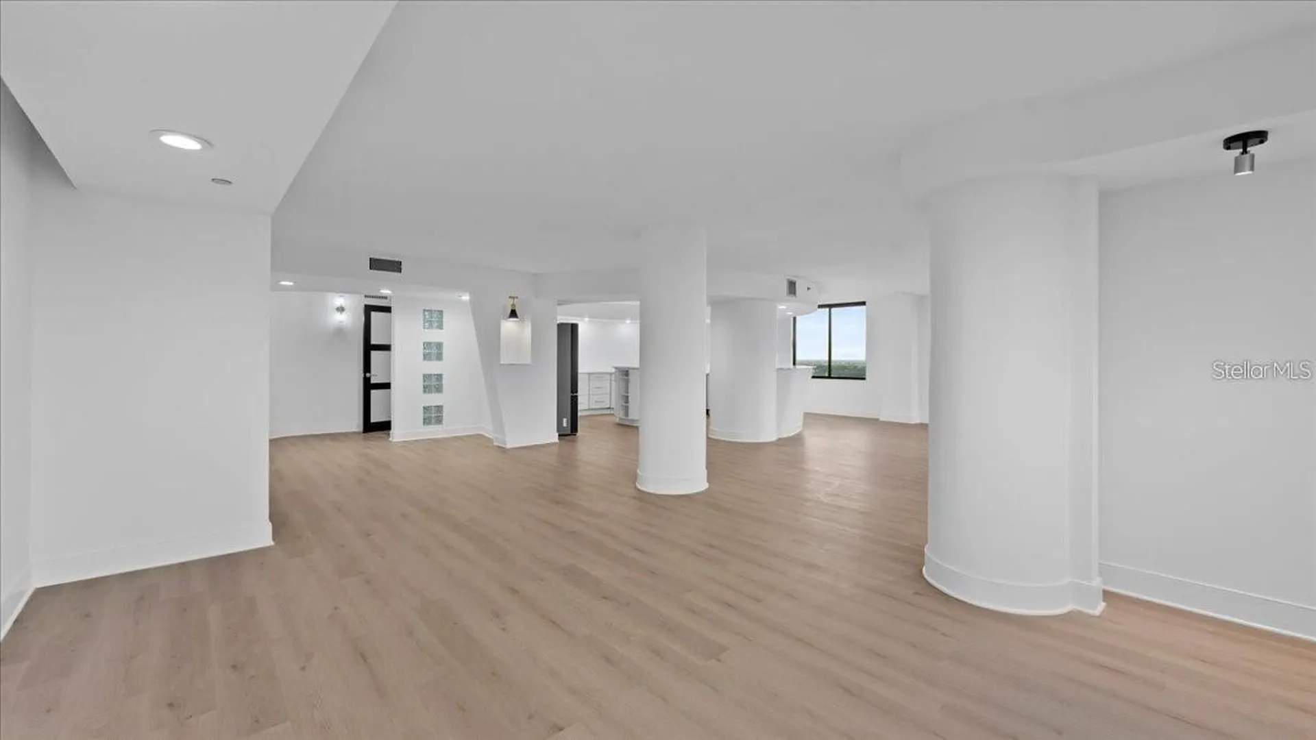 400 E Colonial Drive Orlando FL 32803
