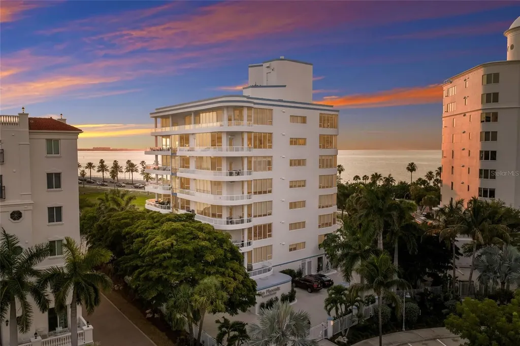 136 Golden Gate Point Sarasota FL 34236