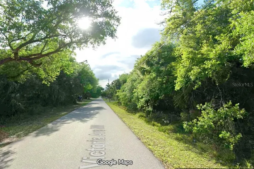 1041 Victoria Avenue Port Charlotte FL 33948