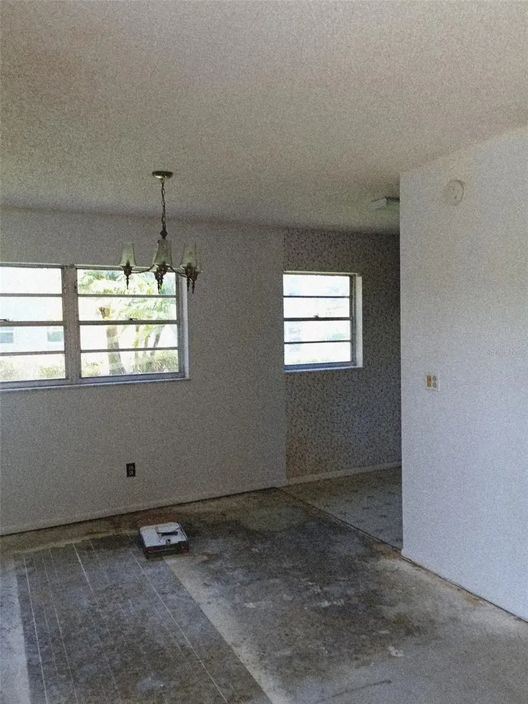 57 Woodland Drive Vero Beach FL 32962
