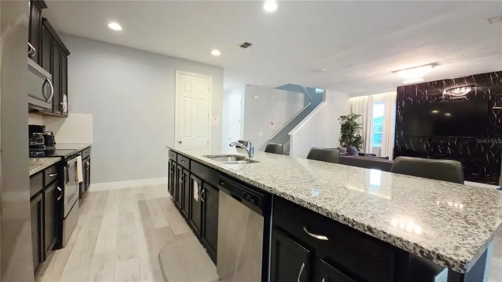 9015 Pelican Cove Trace Kissimmee FL 34747