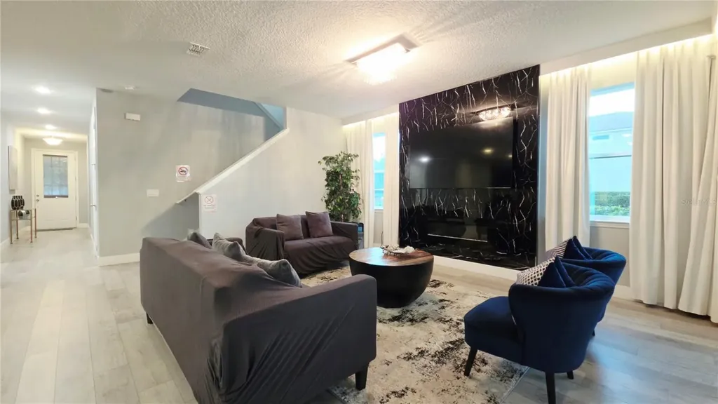 9015 Pelican Cove Trace Kissimmee FL 34747