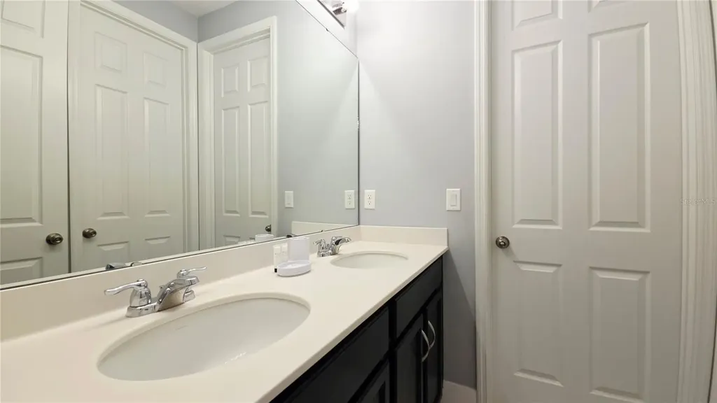 9015 Pelican Cove Trace Kissimmee FL 34747