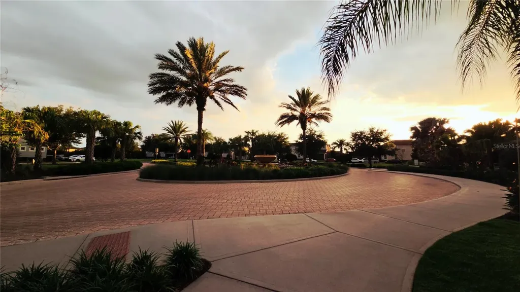 9015 Pelican Cove Trace Kissimmee FL 34747