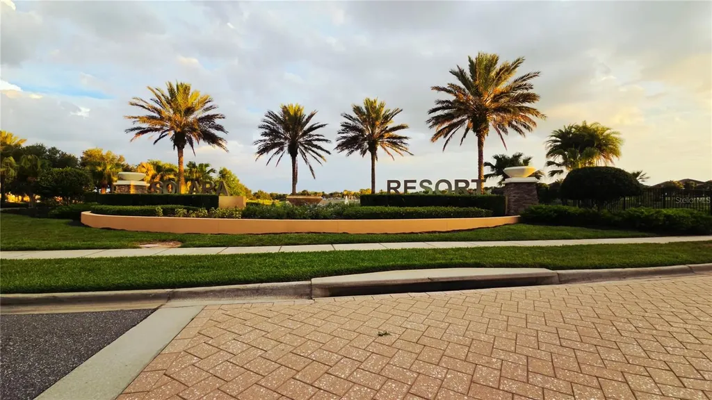 9015 Pelican Cove Trace Kissimmee FL 34747