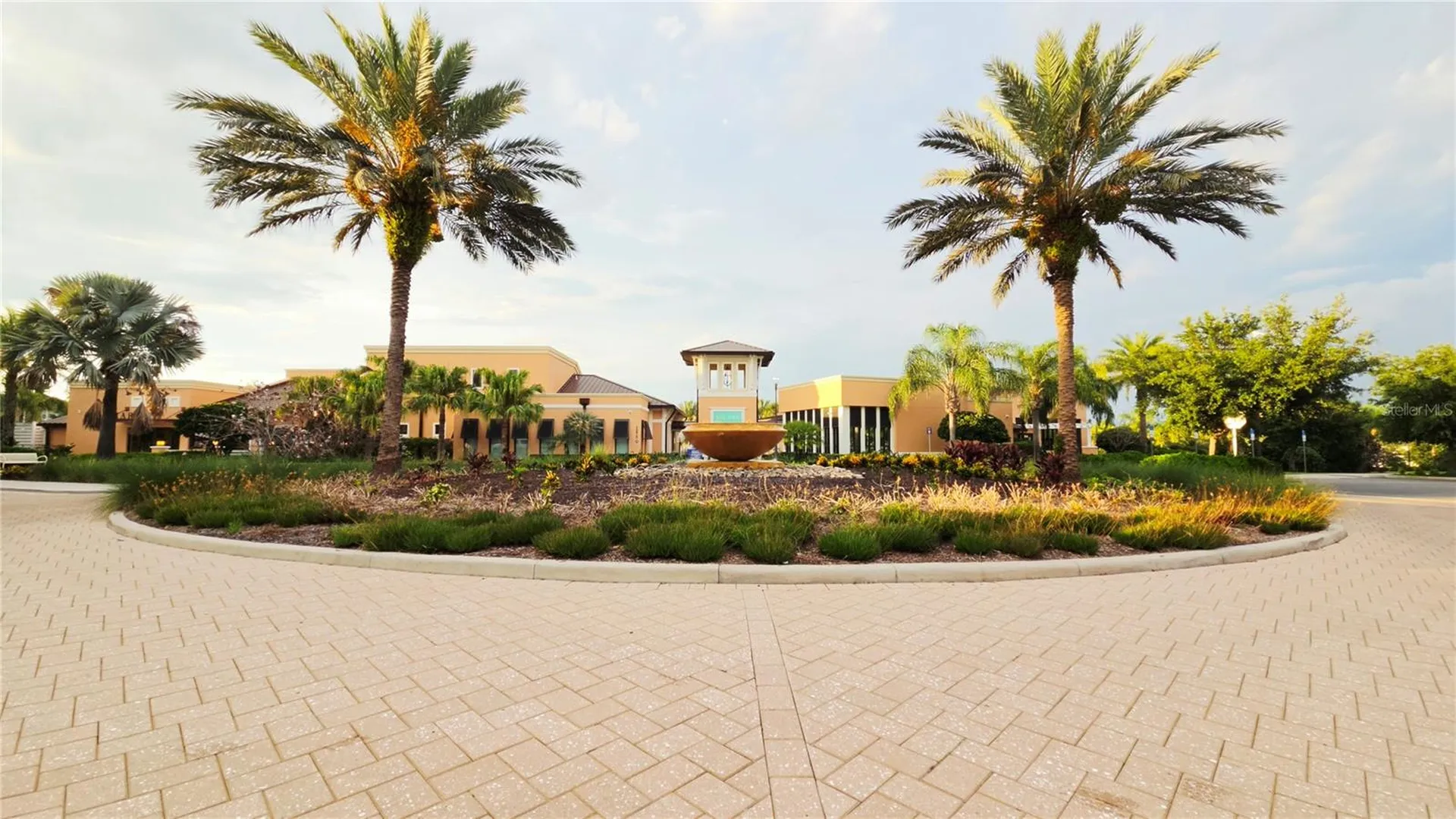 9015 Pelican Cove Trace Kissimmee FL 34747