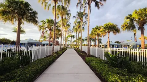 9015 Pelican Cove Trace Kissimmee FL 34747