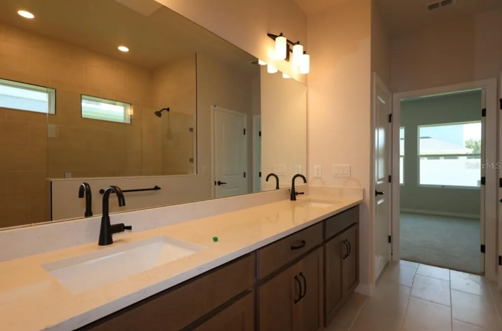 630 Kingswood Court Bradenton FL 34212