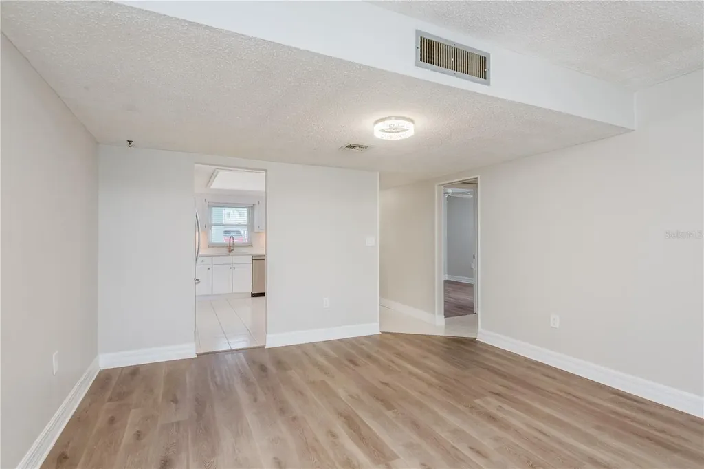 8 Glencoe Place Dunedin FL 34698