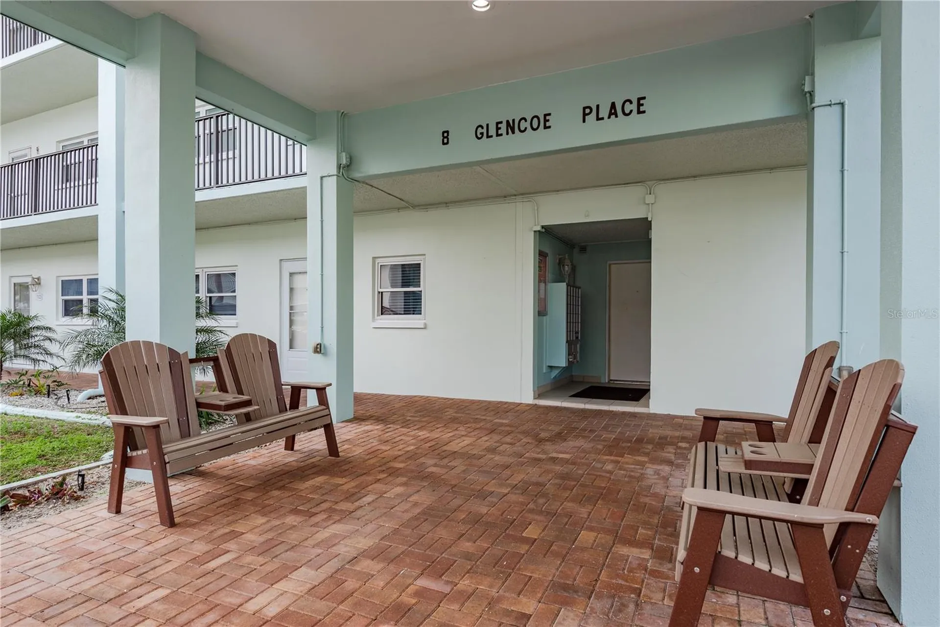 8 Glencoe Place Dunedin FL 34698
