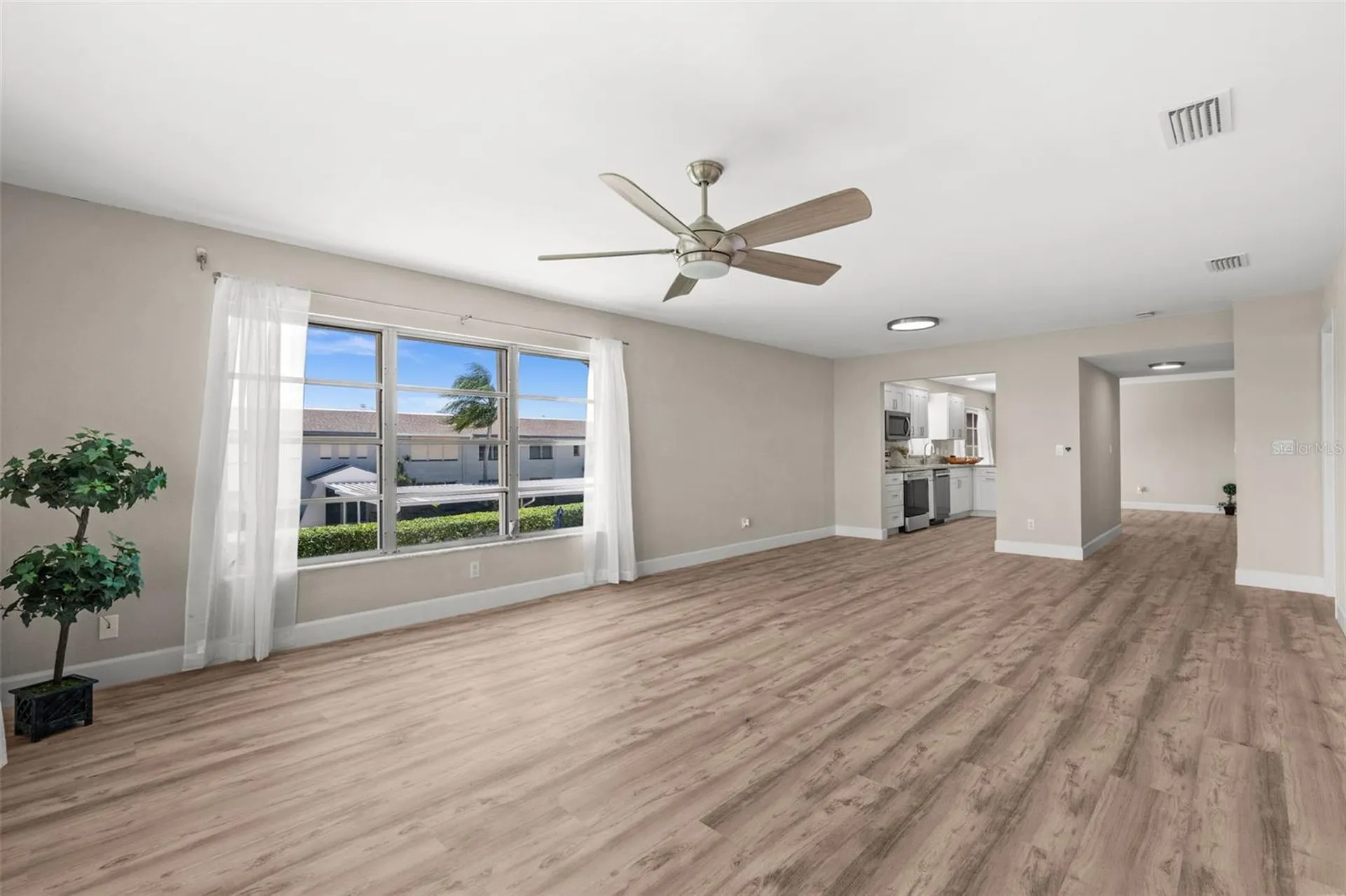 1345 SE 40th Terrace Cape Coral FL 33904