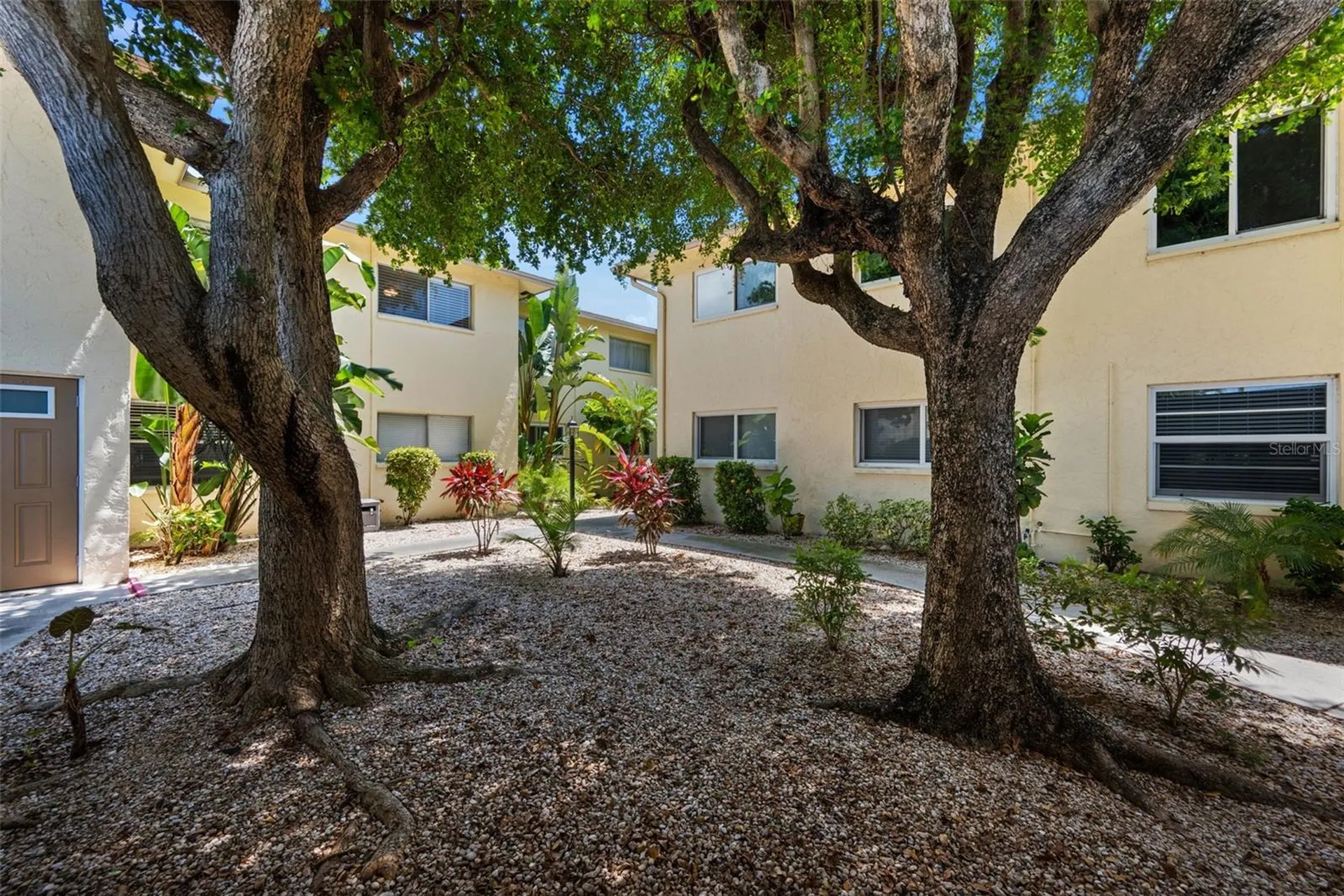 1345 SE 40th Terrace Cape Coral FL 33904