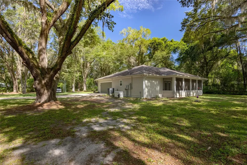 7517 NE 221st Street Melrose FL 32666