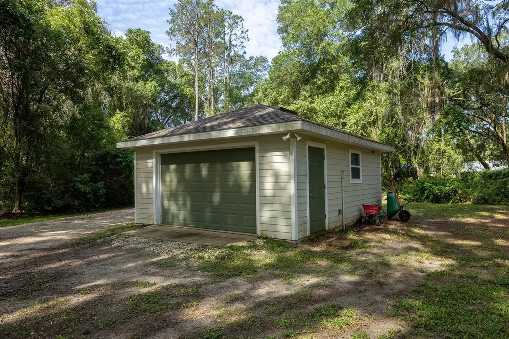 7517 NE 221st Street Melrose FL 32666