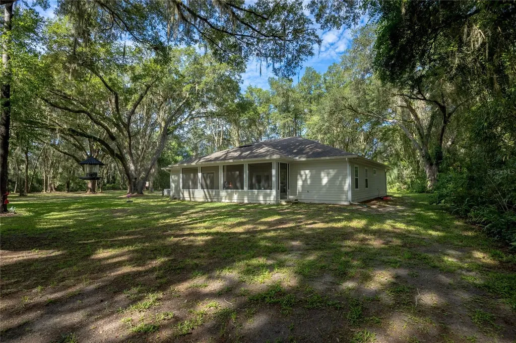 7517 NE 221st Street Melrose FL 32666