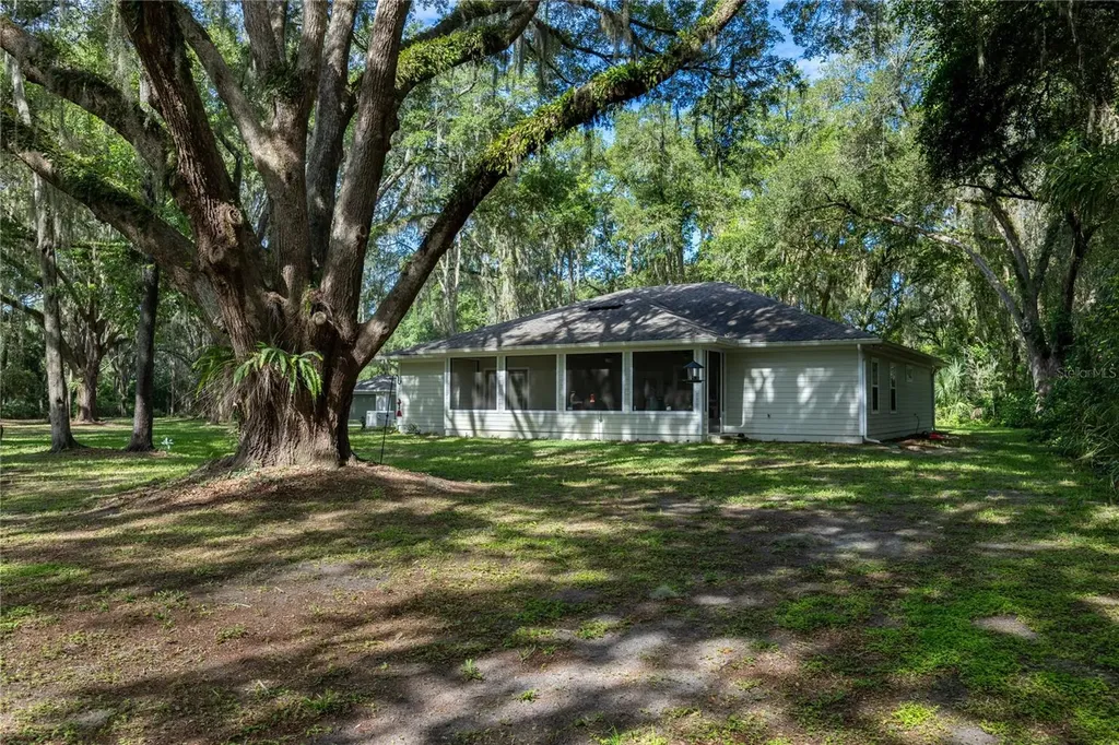 7517 NE 221st Street Melrose FL 32666