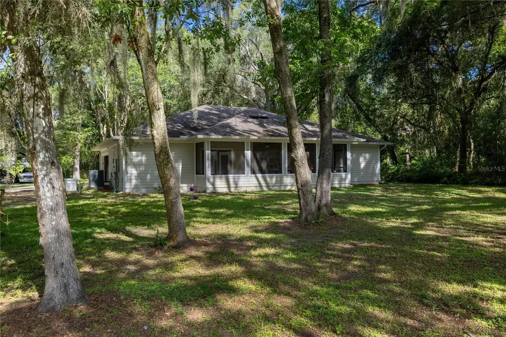 7517 NE 221st Street Melrose FL 32666