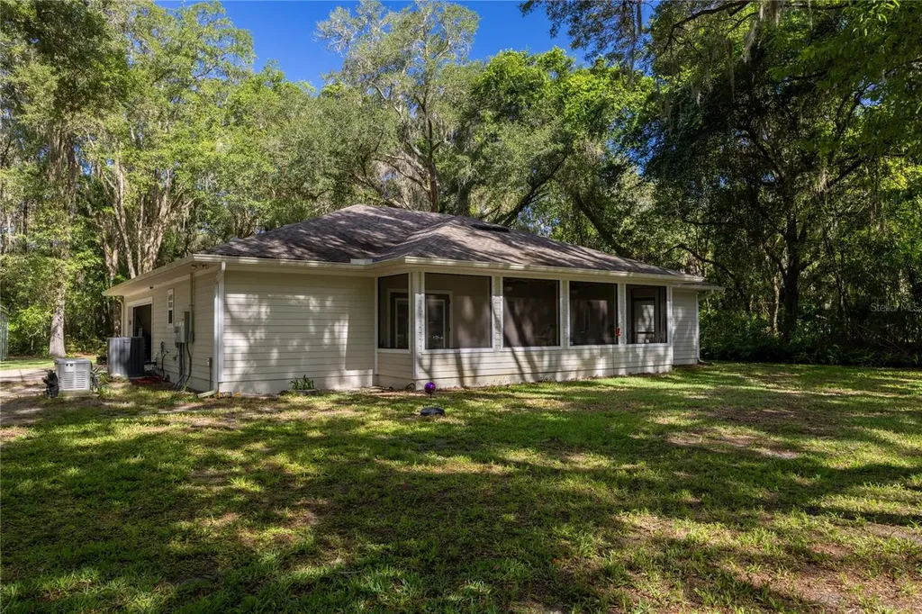7517 NE 221st Street Melrose FL 32666