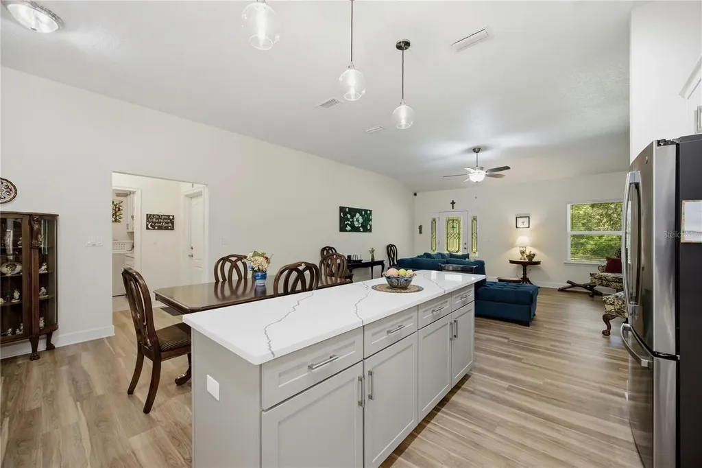 7517 NE 221st Street Melrose FL 32666