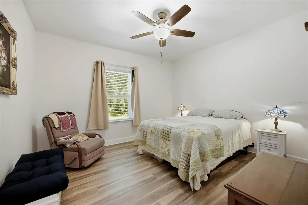 7517 NE 221st Street Melrose FL 32666
