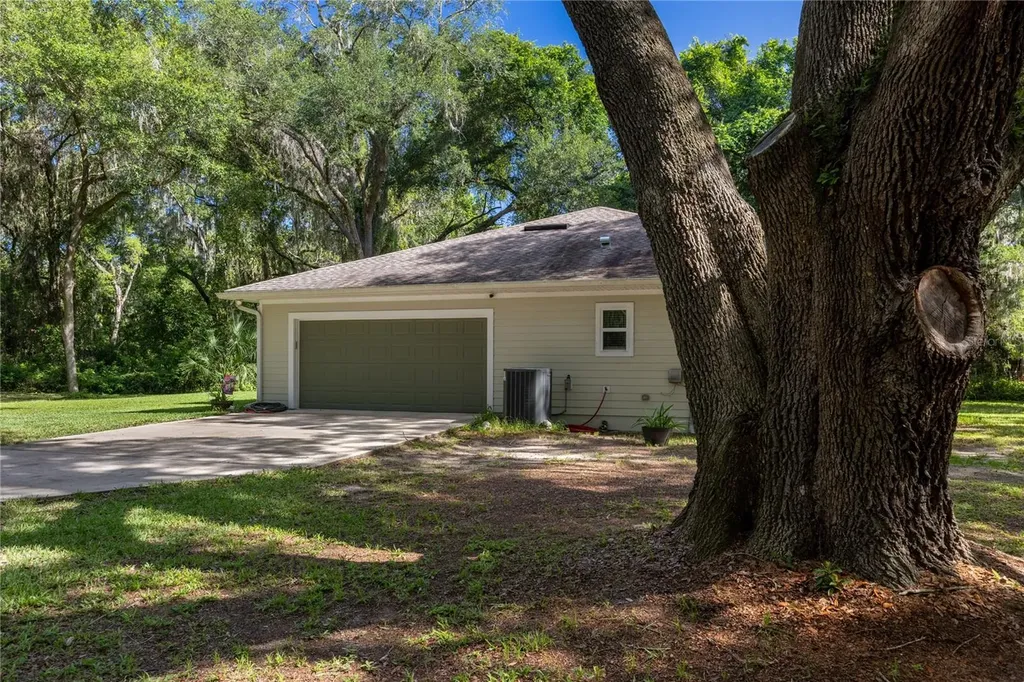 7517 NE 221st Street Melrose FL 32666