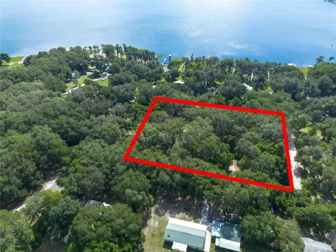 7517 NE 221st Street Melrose FL 32666