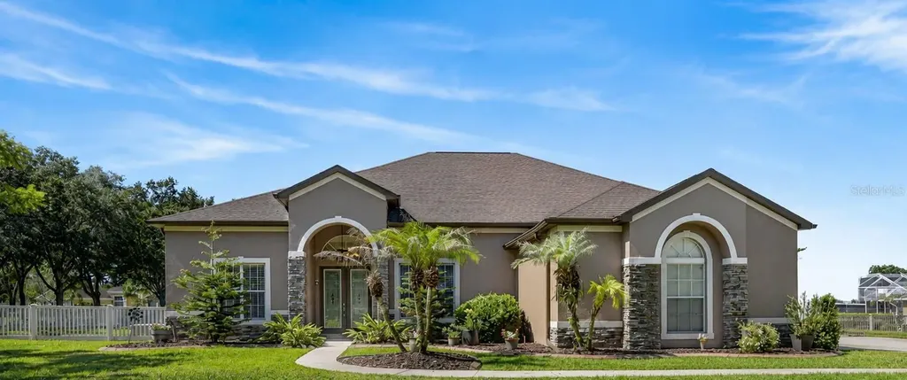 209 Forest Breeze Avenue Brandon FL 33511